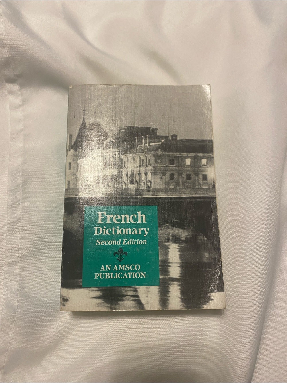 AN AMSCO French Dictionary - Green Accent Edition